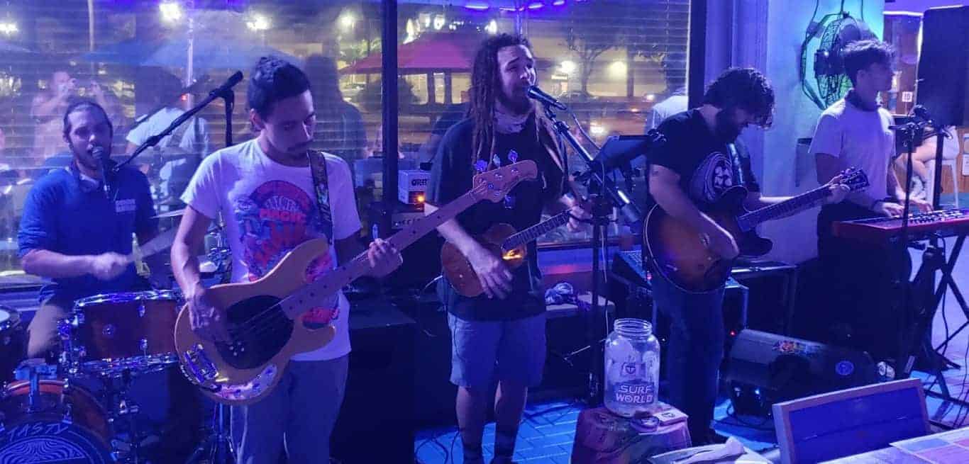 Tasty Vibrations at the Square Grouper Ft. Pierce