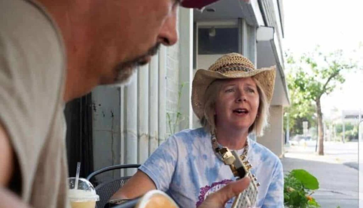 The-Hoochie-Digs-2022-resized