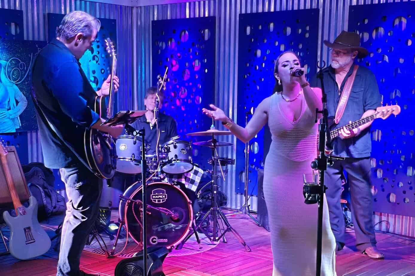 Melinda Elena Band at Terra Fermata