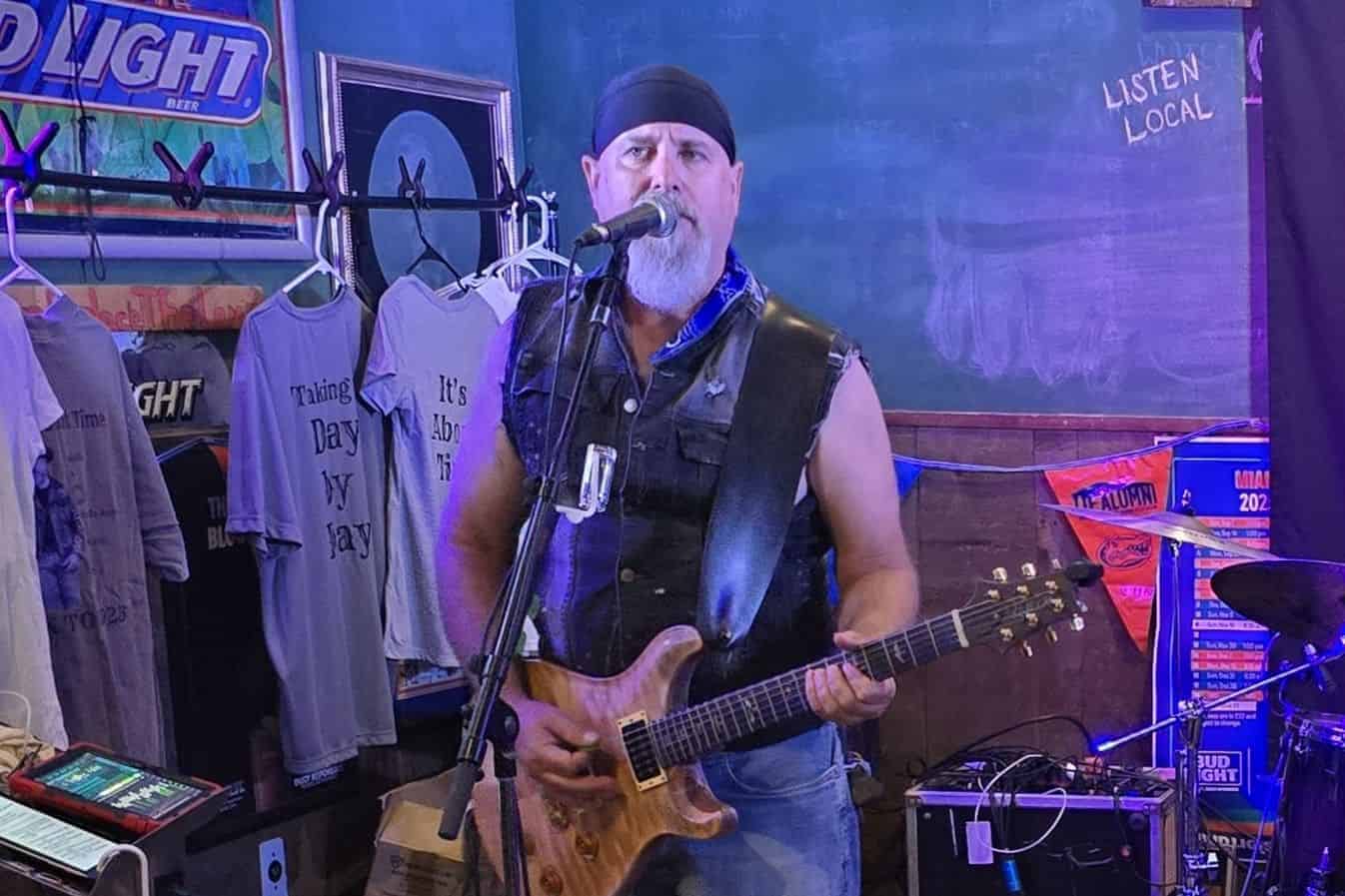 Kevin McLoughlin at Manatee Island Bar & Grill - Ft. Pierce