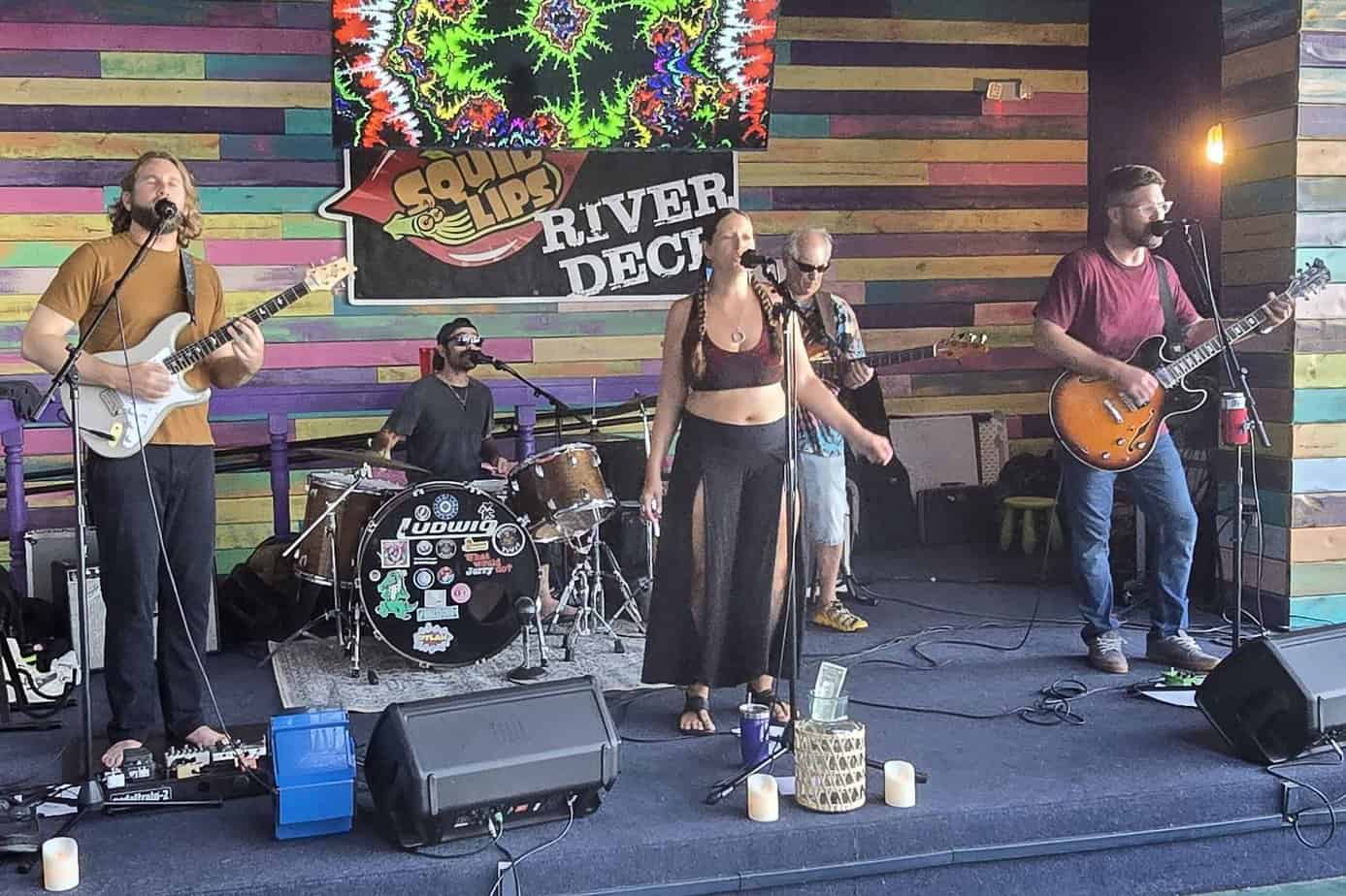 Stella Blue (Tribute to The Grateful Dead) at Squid Lips Overwater Grill
